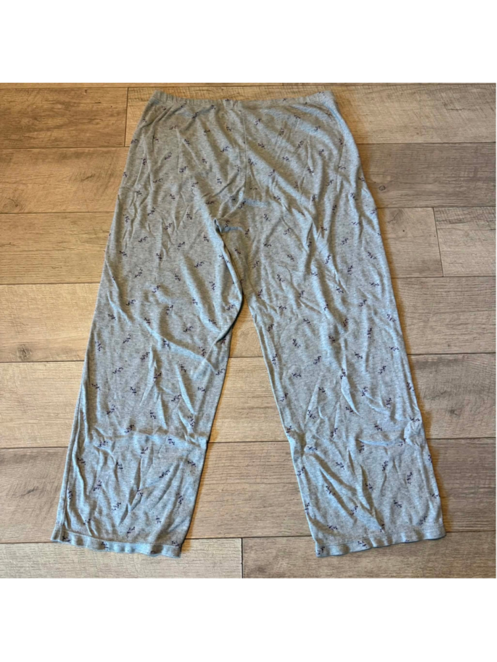 Women's Simply Basic Pajama Pants Size L Grey Purple Floral